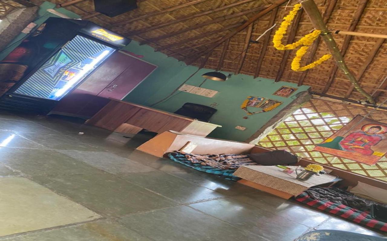 Hotel Megha Resort Hampi Eksteriør bilde