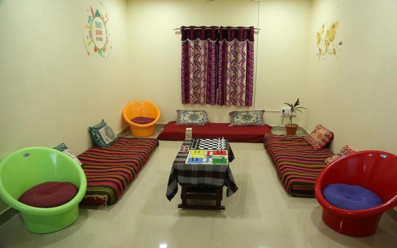 Hotel Megha Resort Hampi Eksteriør bilde